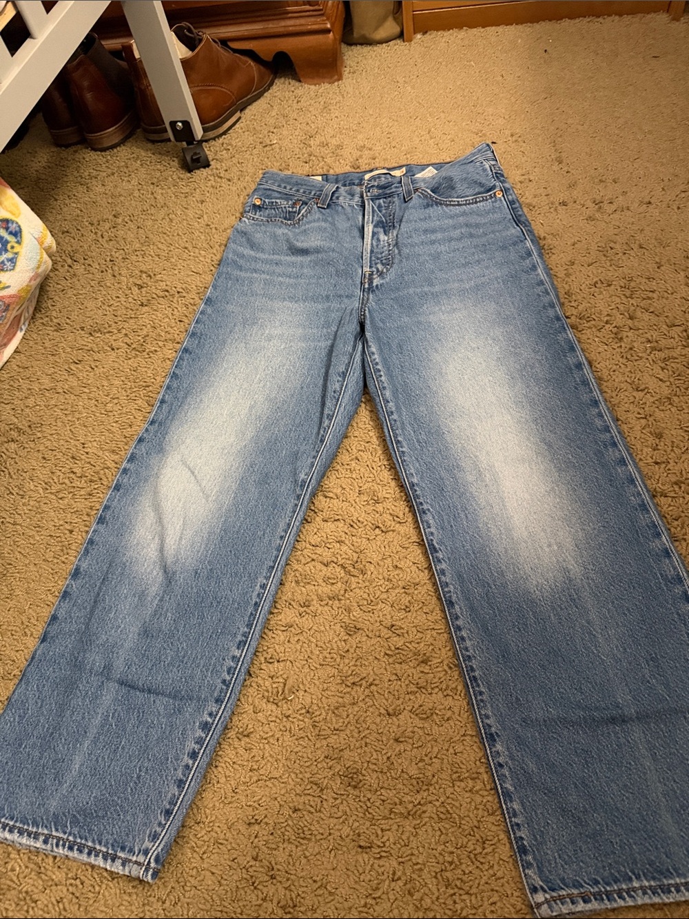 Levi's Women's Light Blue Cropped Straight Jeans